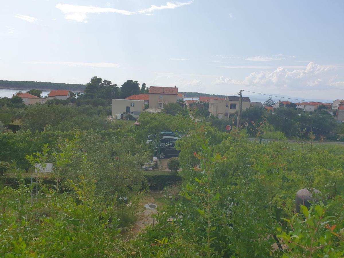 Apartments Slavica 拉布 外观 照片